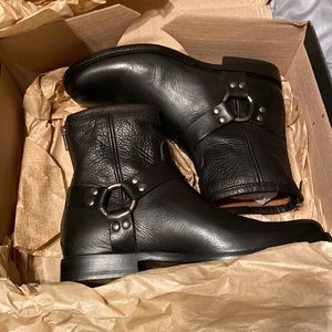 FRYE Phillip Harness Short Boots Size 9M